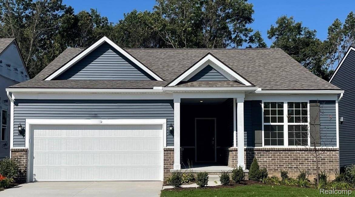 3013 SHEFFIELD CIR, Village Of Clarkston, MI 48346