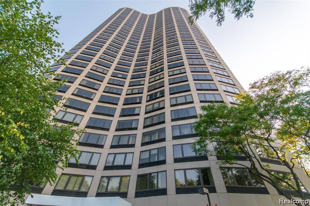 5000 Town CTR, Southfield, MI 48075