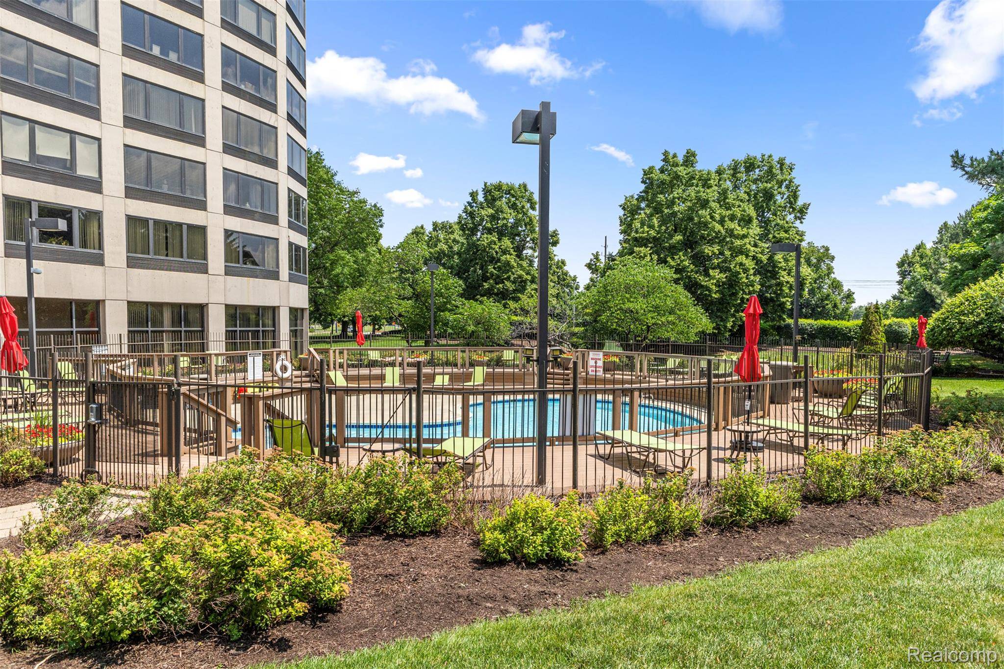 5000 Town CTR, Southfield, MI 48075