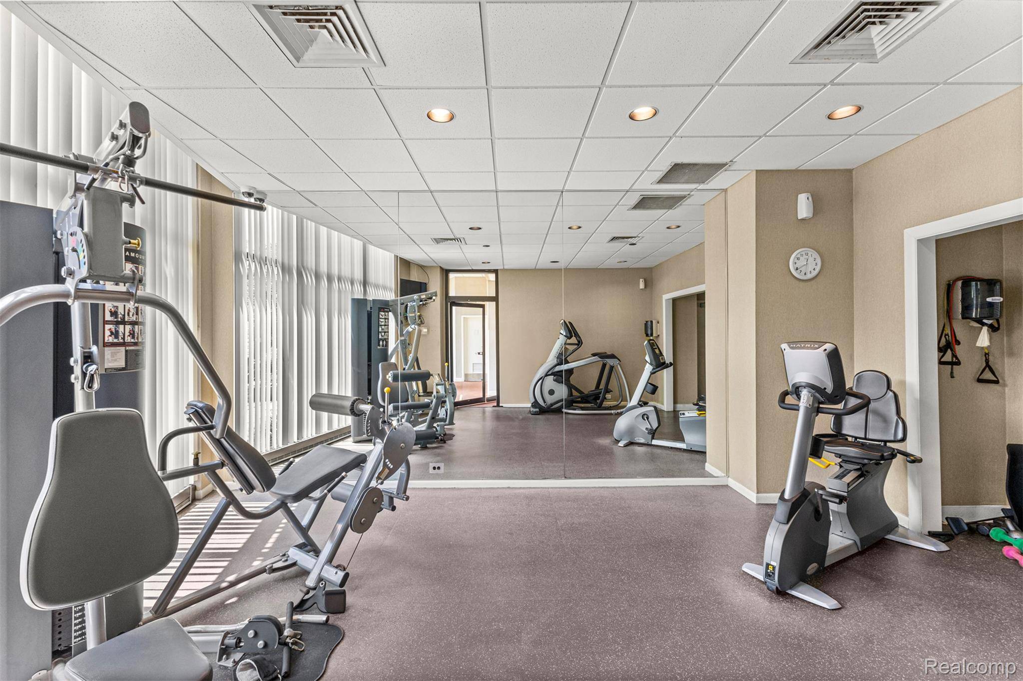 5000 Town CTR, Southfield, MI 48075