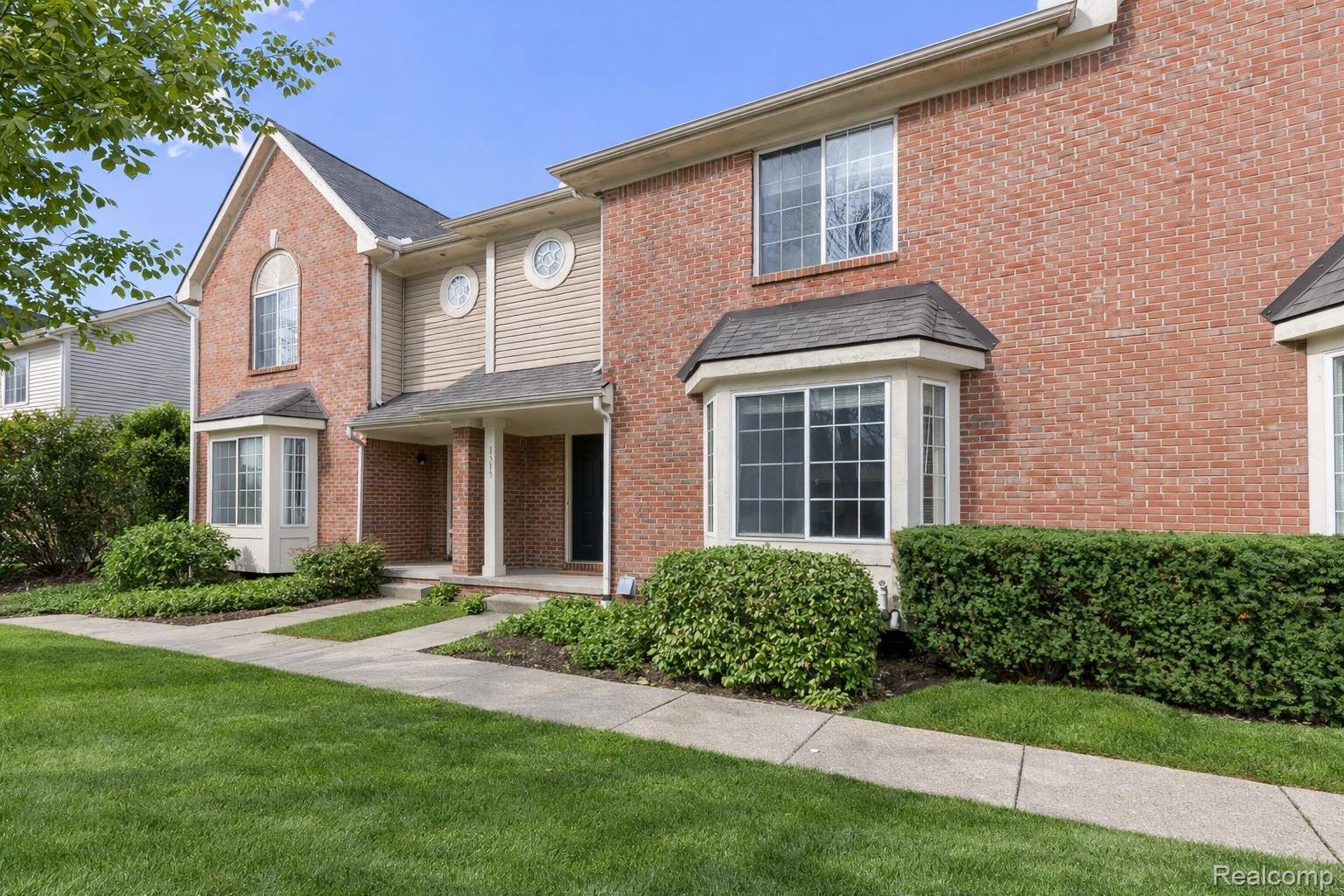 1513 Anne DR, Royal Oak Charter Township, MI 48067