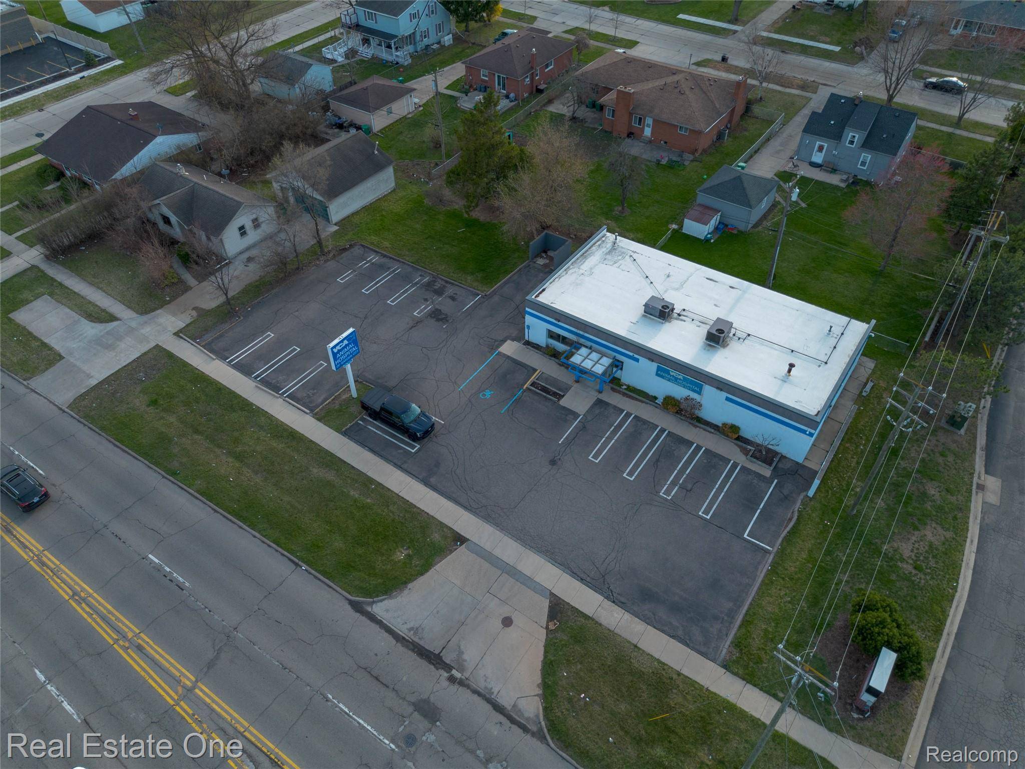 2079 Inkster RD, Garden City, MI 48135