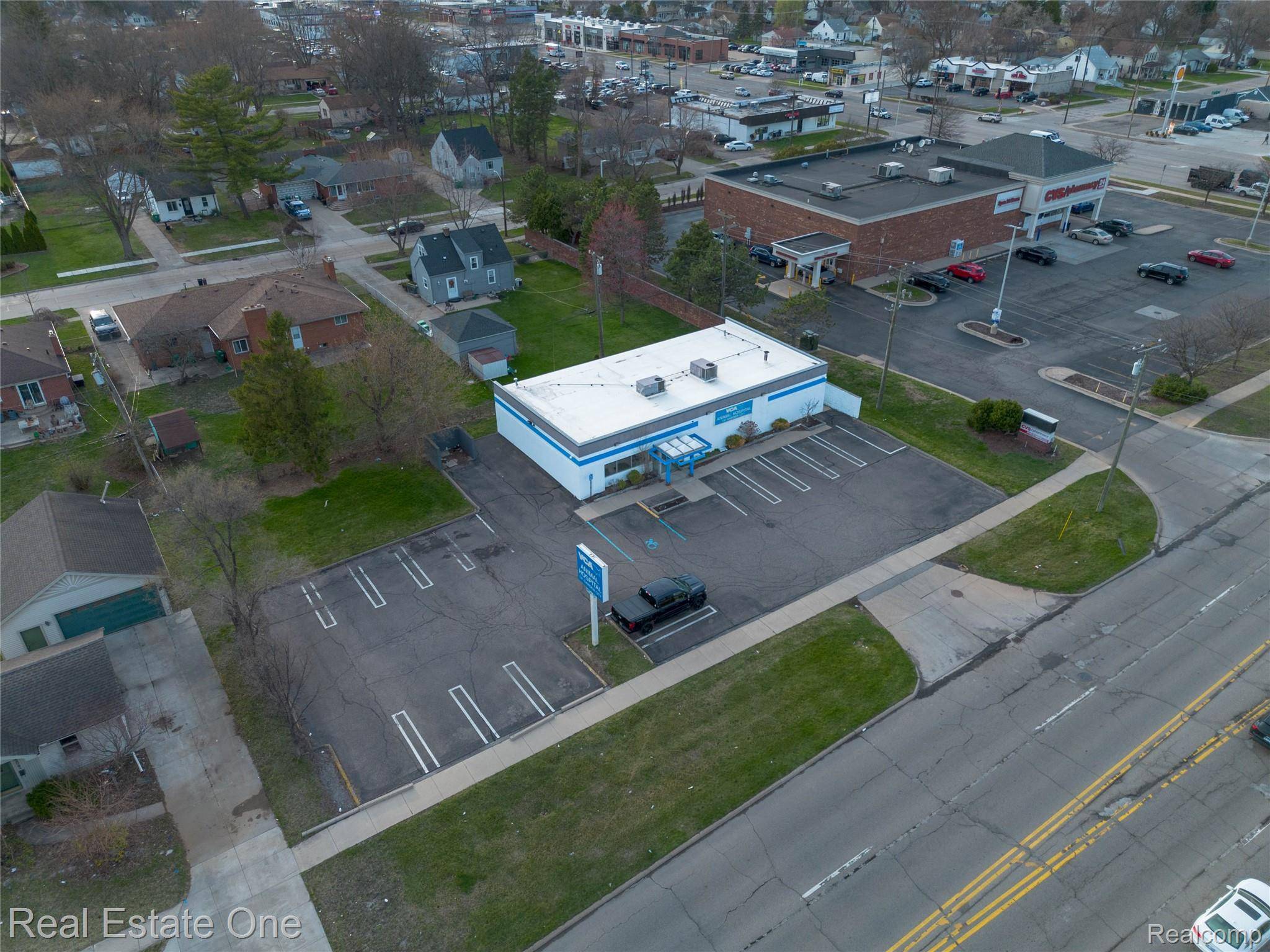 2079 Inkster RD, Garden City, MI 48135