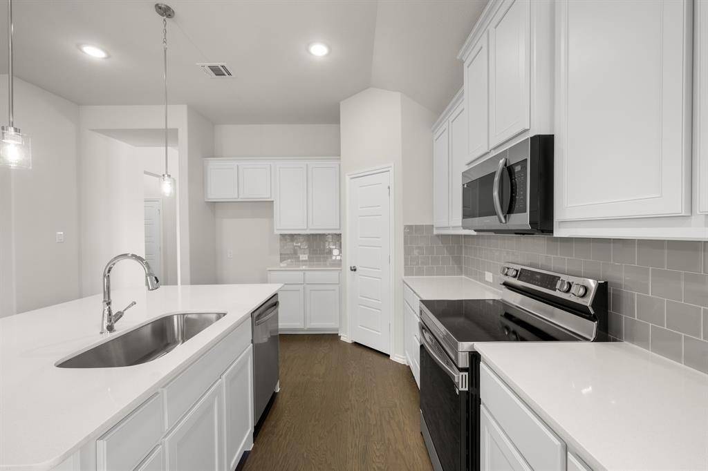 10345 Tapioca Street, Fort Worth, TX 76036