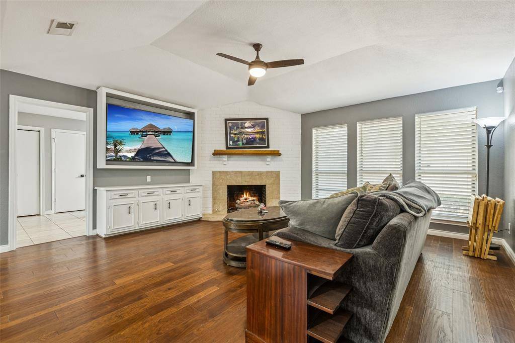 433 Tall Oaks Lane, Richardson, TX 75081