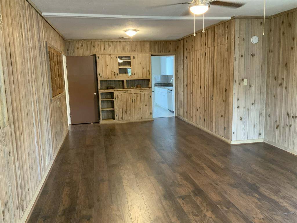 406 N 6th Street, Ballinger, TX 76821