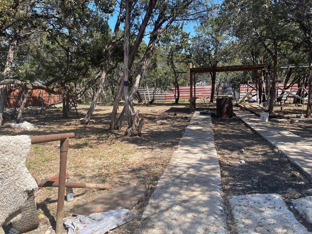415 Canyon Lake Drive, Bandera, TX 78003