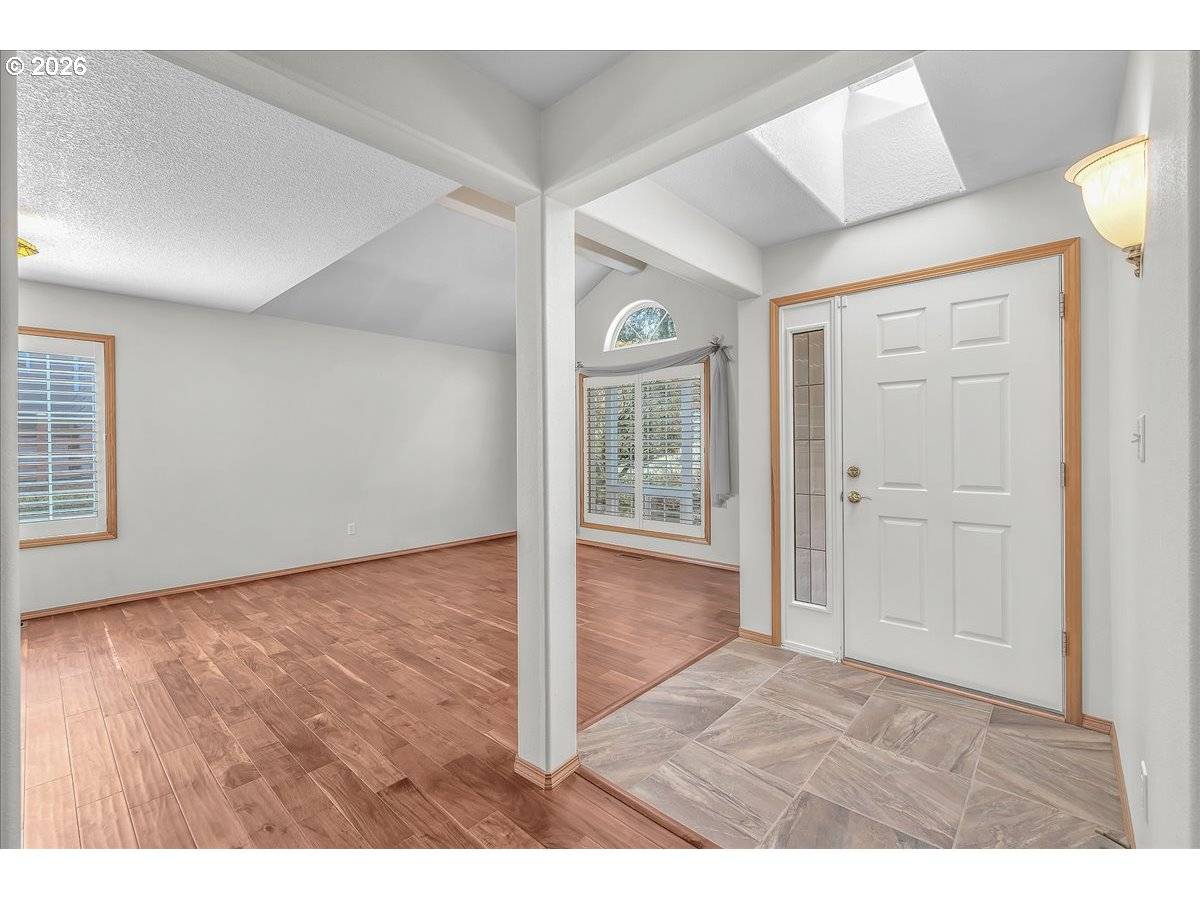 2350 7TH ST, Columbia City, OR 97018