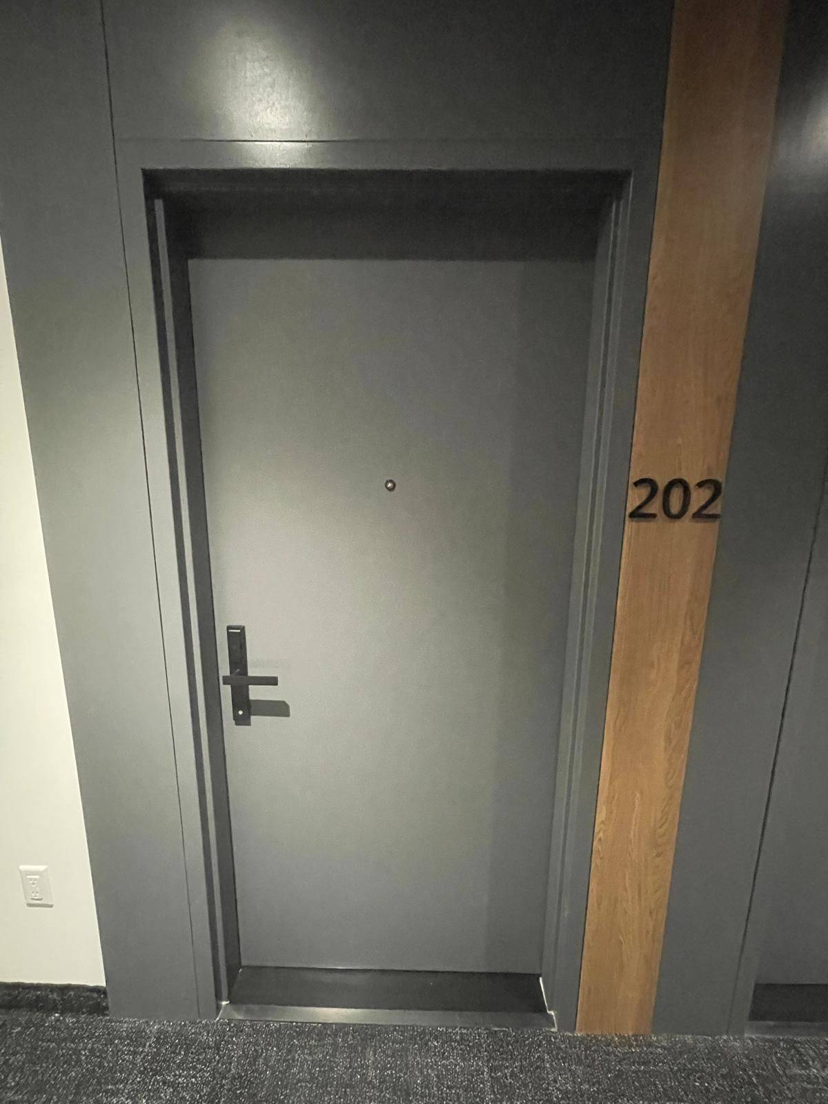 1600 James Naismith DR #202, Cyrville - Carson Grove - Pineview, ON K1B 5N8