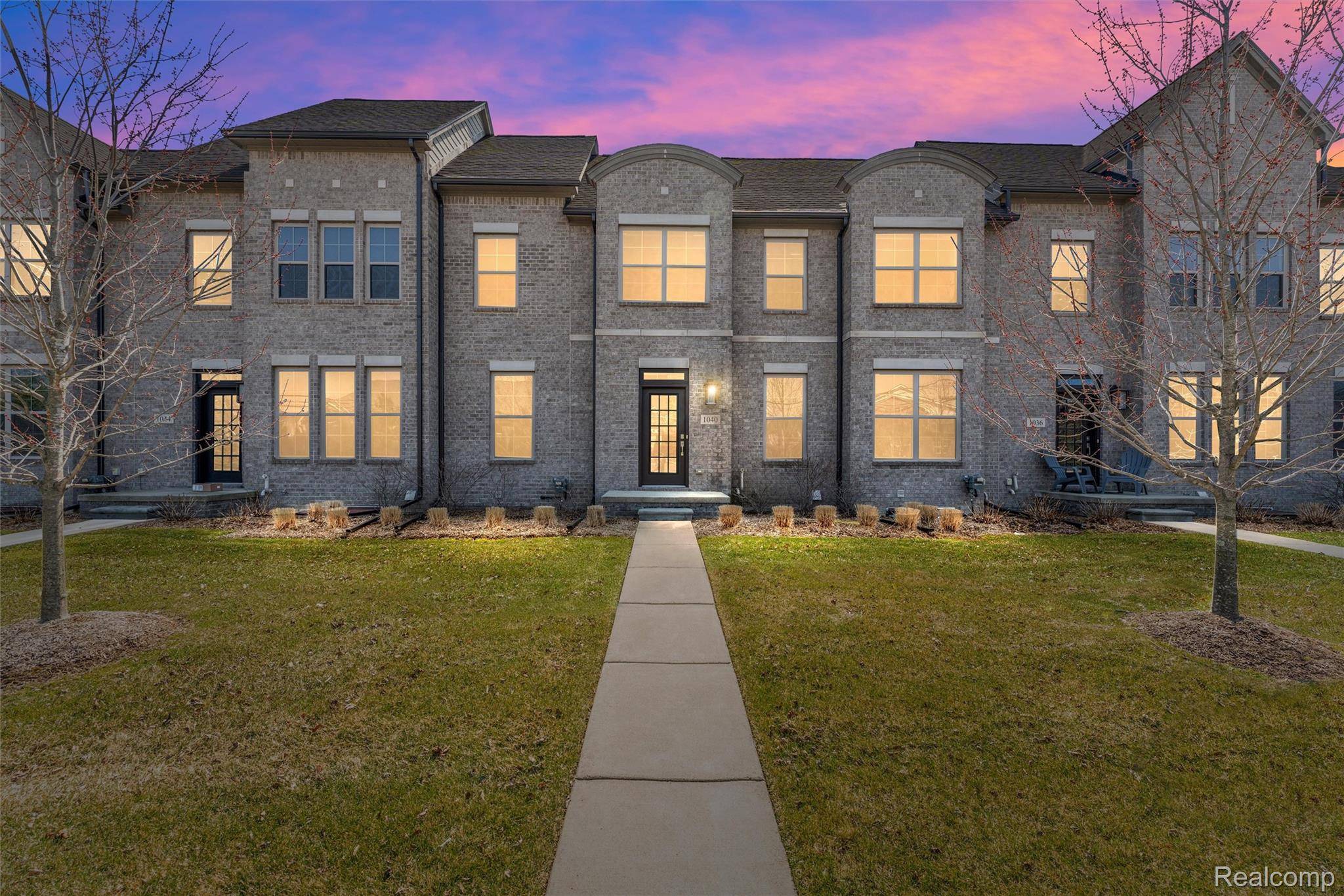 1040 LAMB DR #Unit # 5, Troy, MI 48085