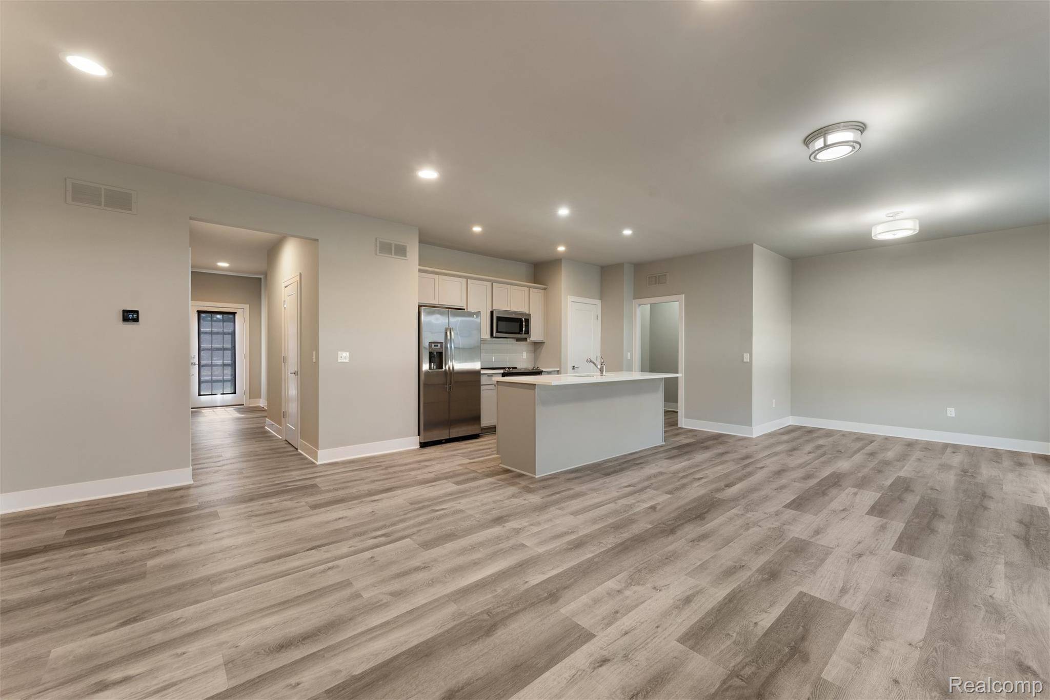 1040 LAMB DR #Unit # 5, Troy, MI 48085