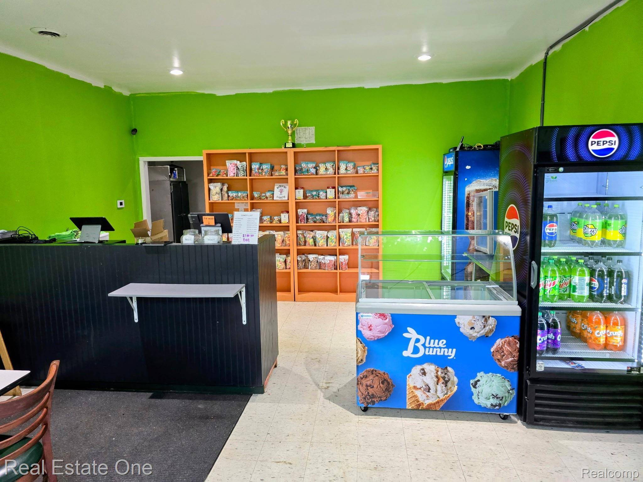 8010 Dixie HWY, Birchrunvillage_saginaw, MI 48415