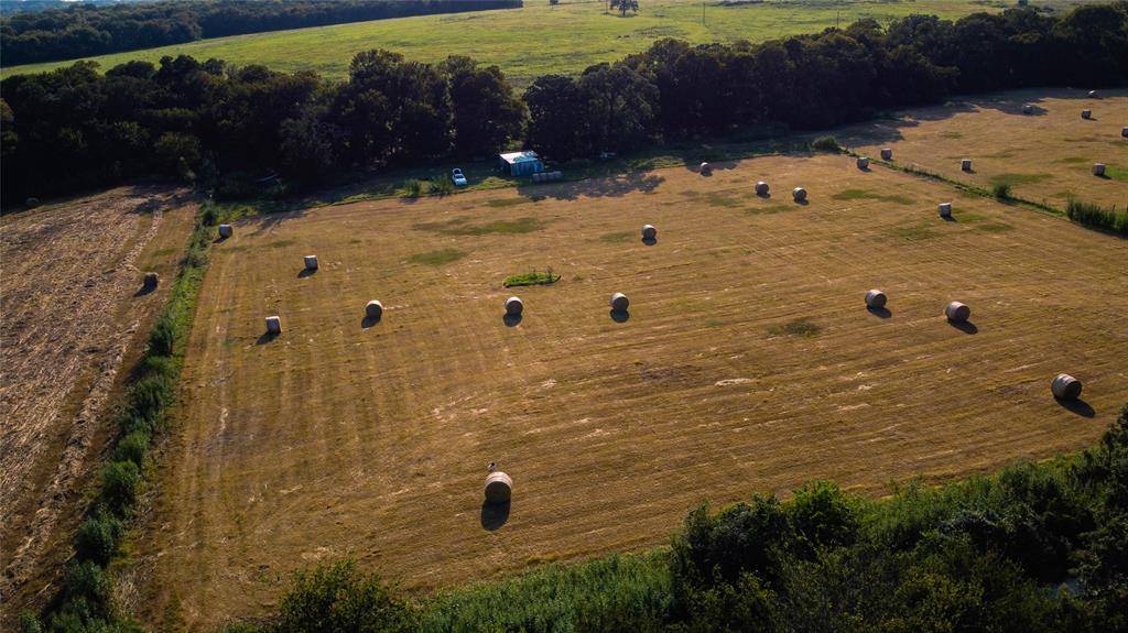 157 Private Road 142, Covington, TX 76636