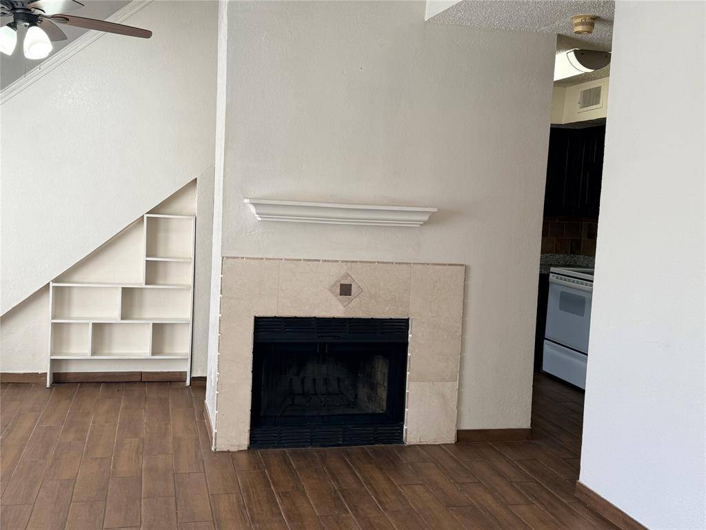 2300 Bamboo Drive #N208, Arlington, TX 76006