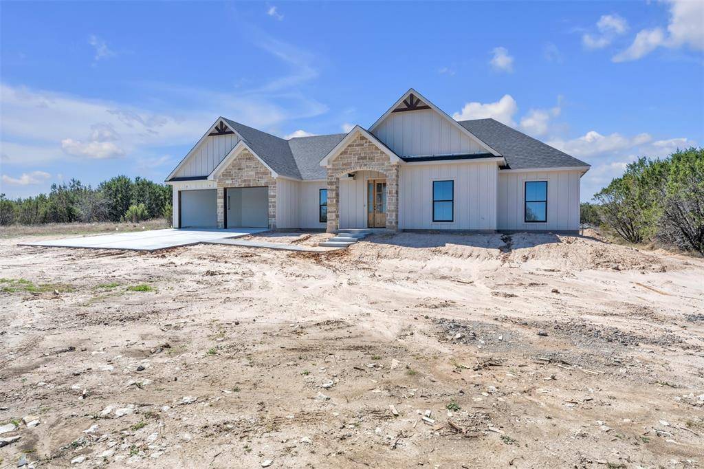 105 Anchors Way, Bluff Dale, TX 76433