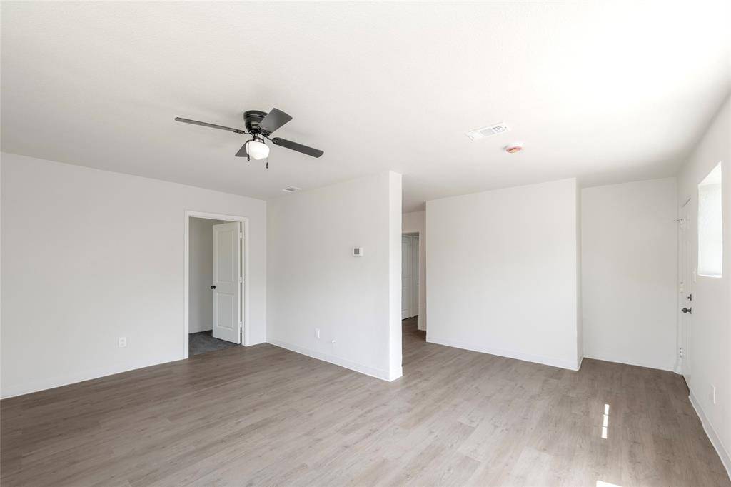 3924 Dismount Street, Dallas, TX 75211