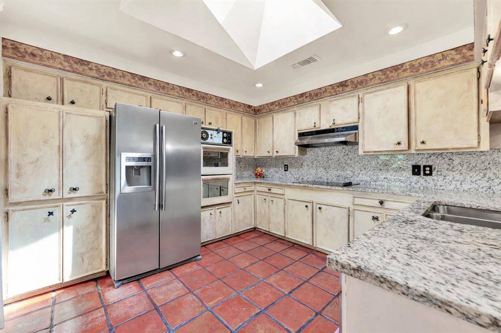 702 Keywe Place, Duncanville, TX 75116