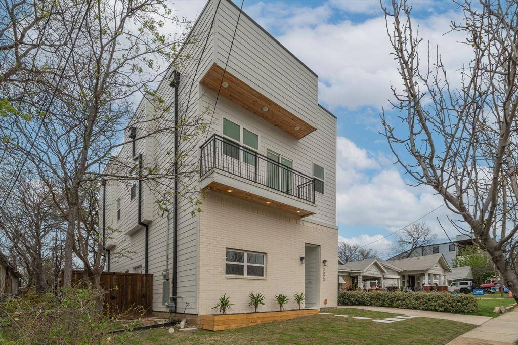 2323 Douglas Avenue, Dallas, TX 75219