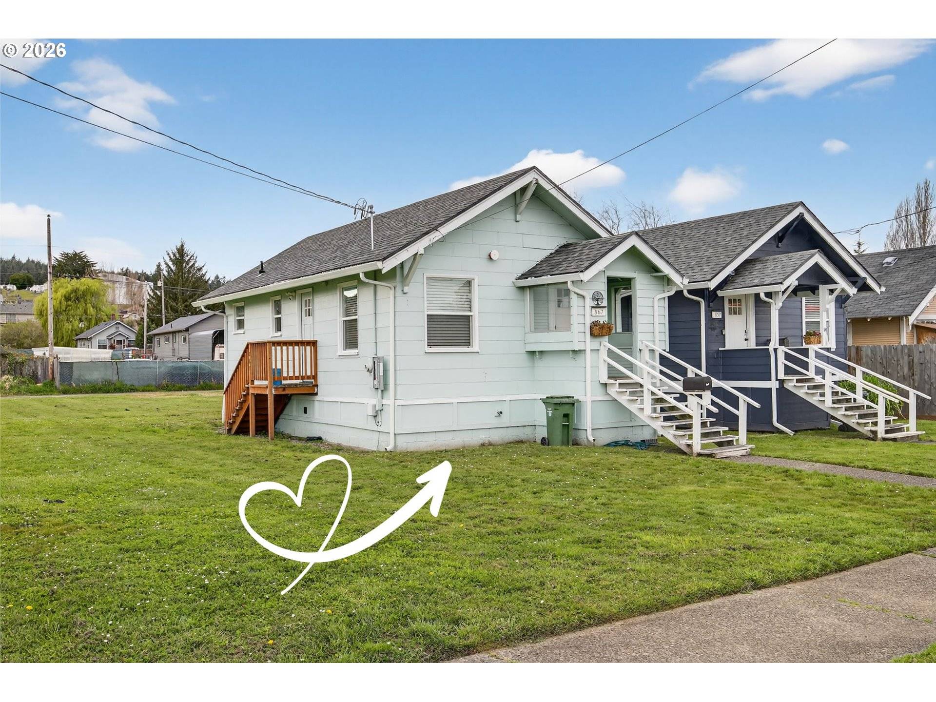 867 S 2ND ST, Coos Bay, OR 97420