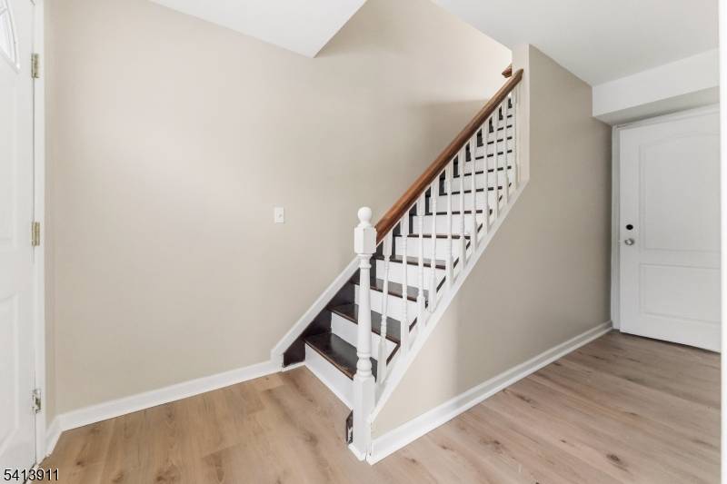 18 E Kinney St, Newark City, NJ 07102