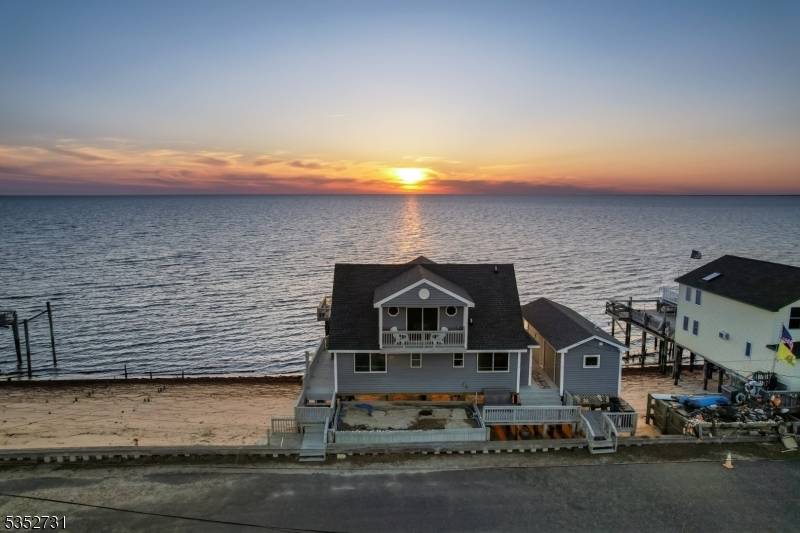27 S Beach Ave, Middle Twp., NJ 08210