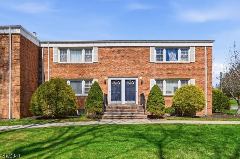 11 Morgan Lane, Unit 2A #2A, Bridgewater Twp., NJ 08807