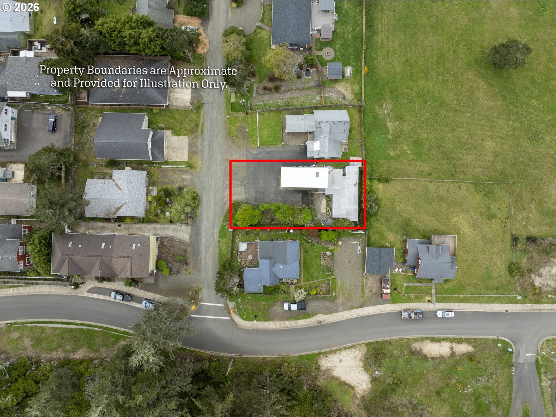 220 SW 29TH ST, Newport, OR 97365