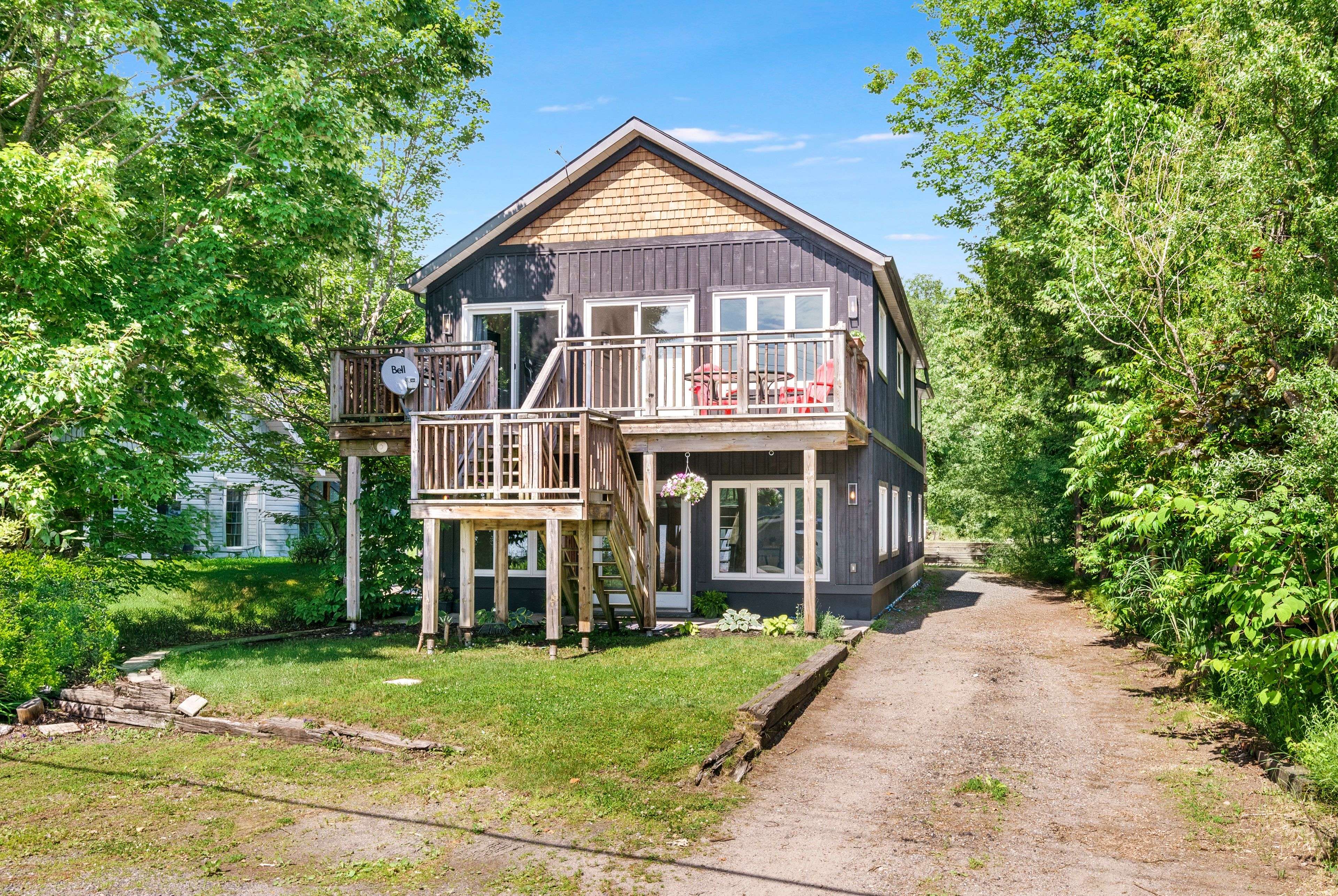 1106 Beaumaris RD, Muskoka Lakes, ON P1L 0M8