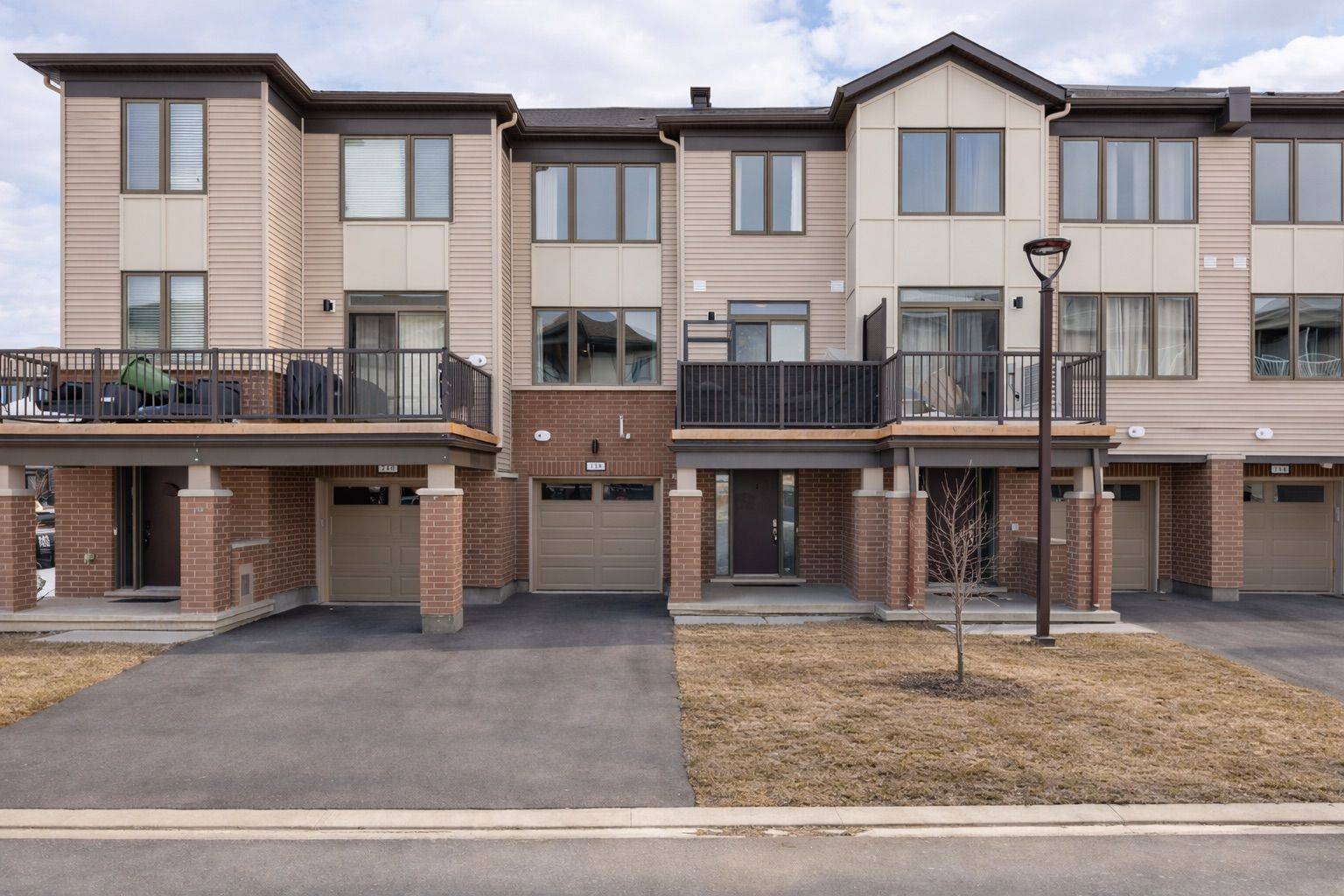 738 Chromite Private, Barrhaven, ON K2J 7J2