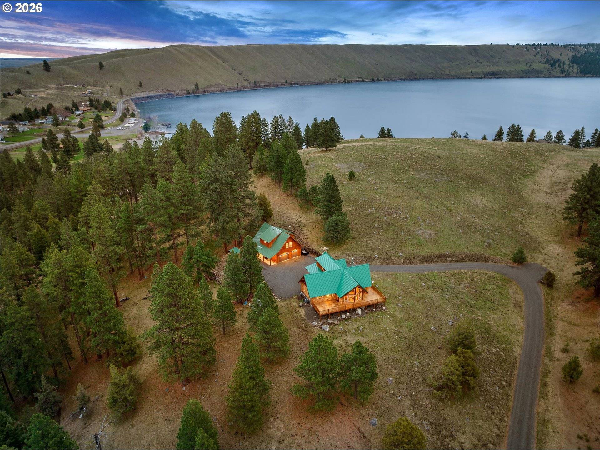 62354 HAYS LN, Joseph, OR 97846