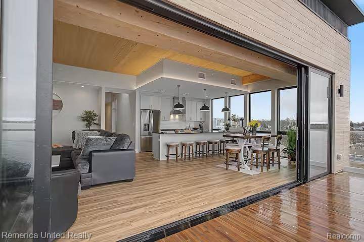 901 Adelaide CIR #601, Muskegon, MI 49441