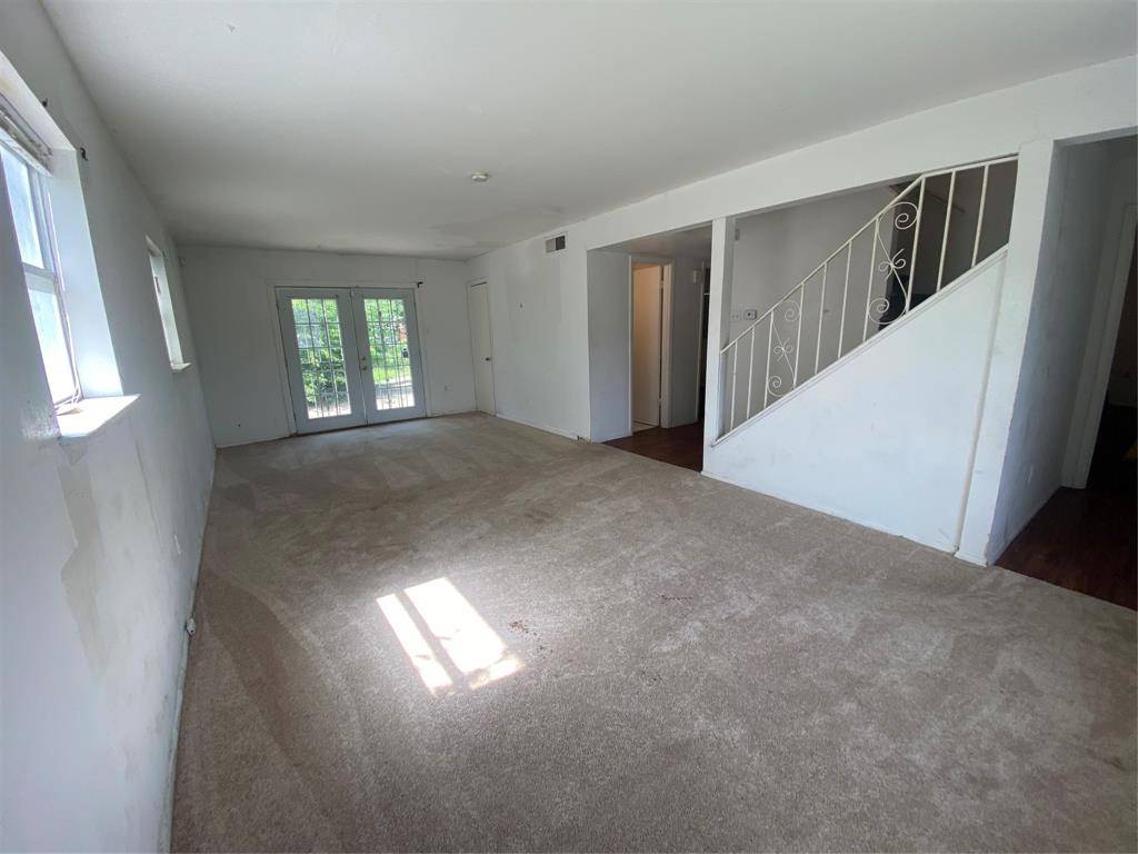 542 Shadyway Drive, Dallas, TX 75232