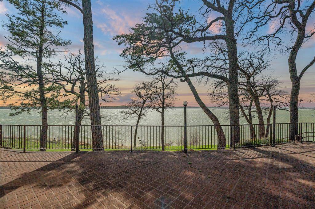 6401 Red Bud Drive, Flower Mound, TX 75022