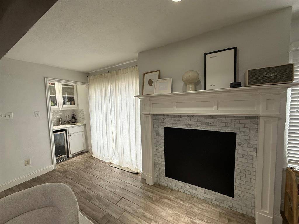 6005 Danbury Lane #102, Dallas, TX 75206