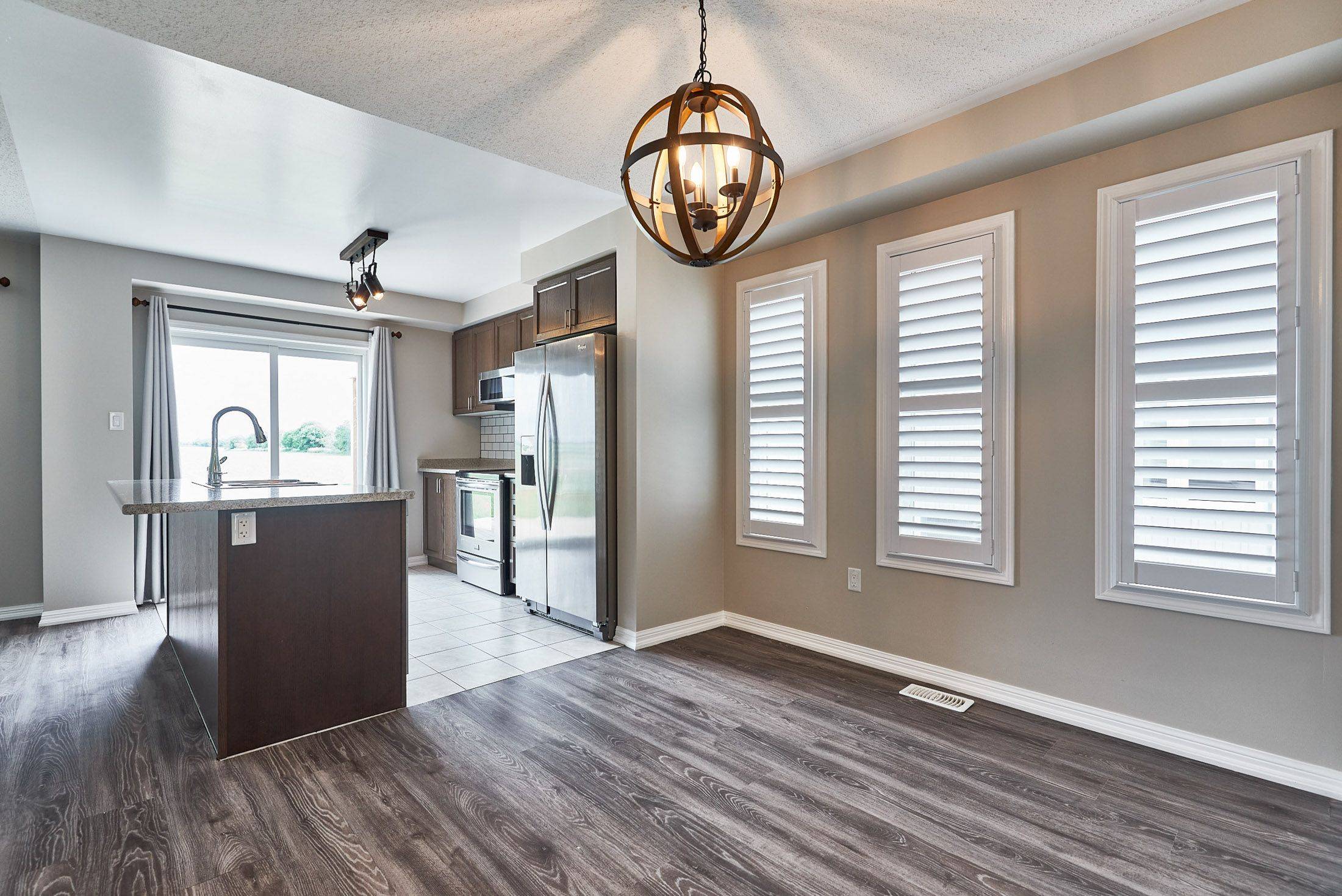 10 Don Hadden CRES, Brock, ON L0C 1H0