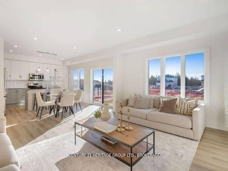 78 Dusenbury DR, Loyalist, ON K0H 2H0