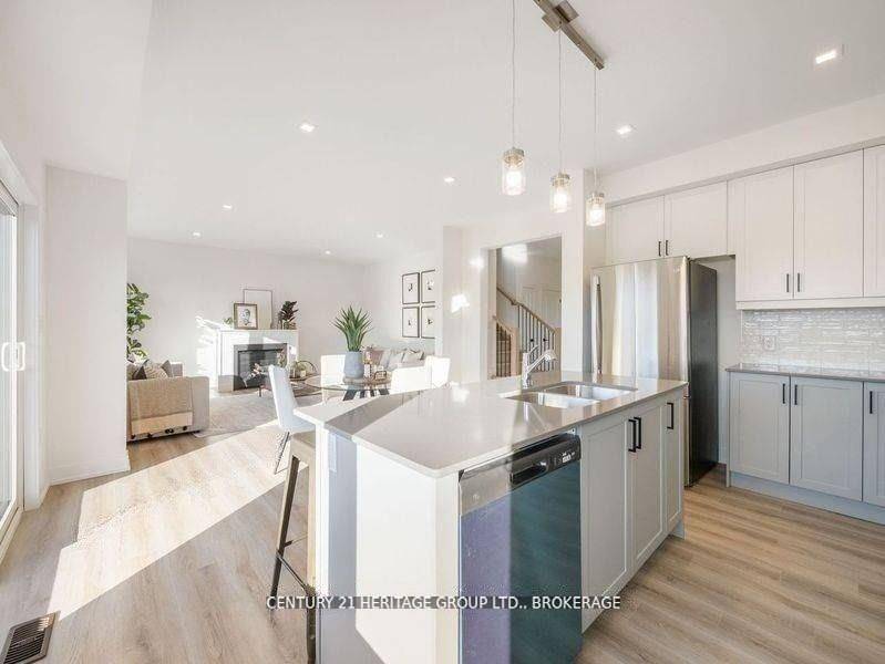 78 Dusenbury DR, Loyalist, ON K0H 2H0