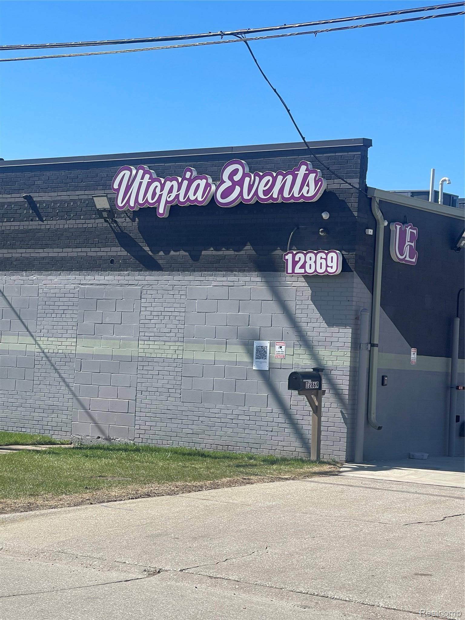 12869 W Artesian ST, Detroit, MI 48223