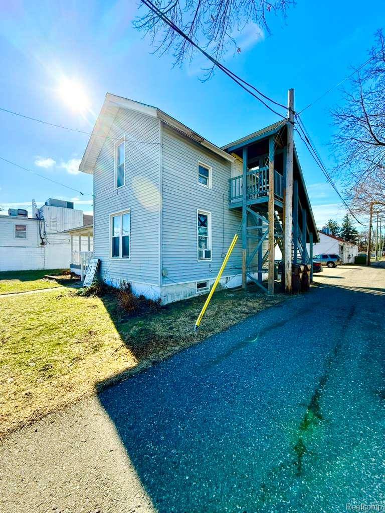 35449 Clinton ST, Wayne, MI 48184