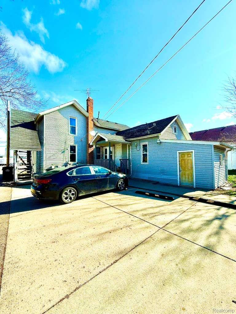 35449 Clinton ST, Wayne, MI 48184