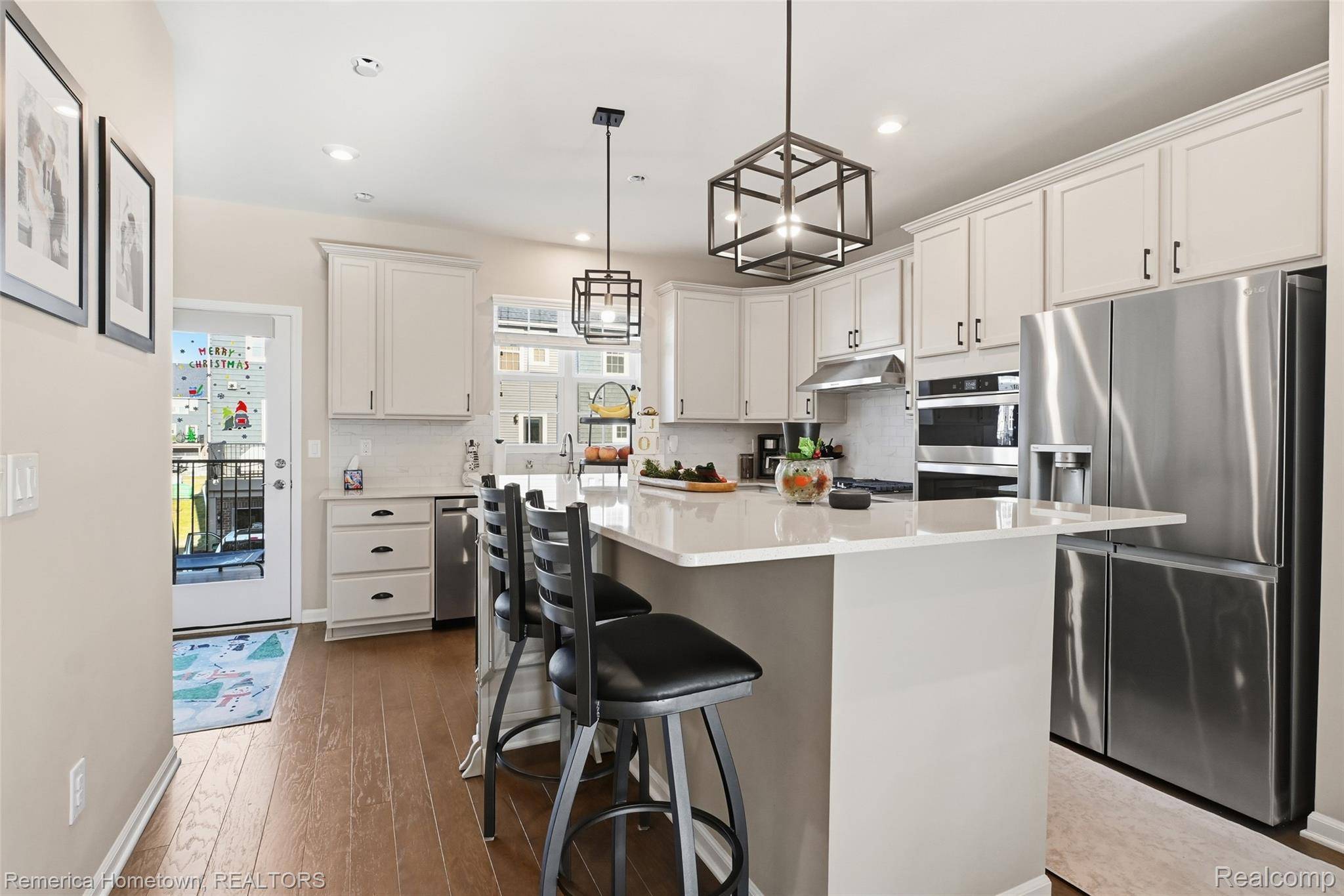 230 Sydney CT S, Plymouth, MI 48170