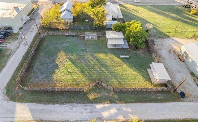 305 Sycamore, Archer City, TX 76351