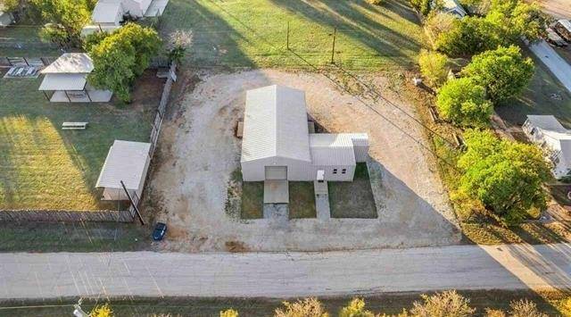 305 Sycamore, Archer City, TX 76351