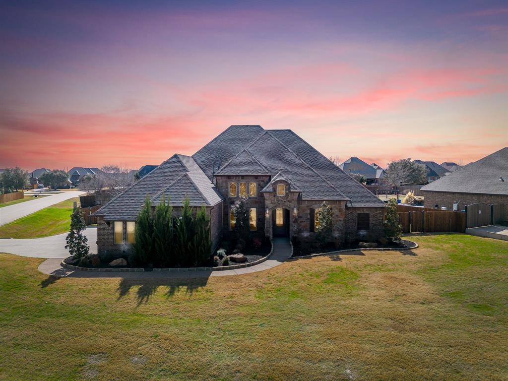 1201 Bluff Springs Drive, Fort Worth, TX 76052