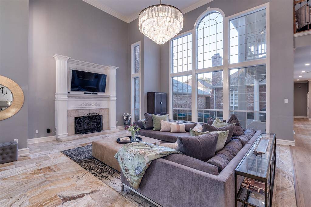 5822 Preston Fairways Drive, Dallas, TX 75252