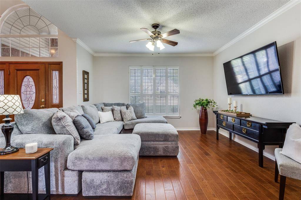 2628 Valley Creek Trail, Mckinney, TX 75072