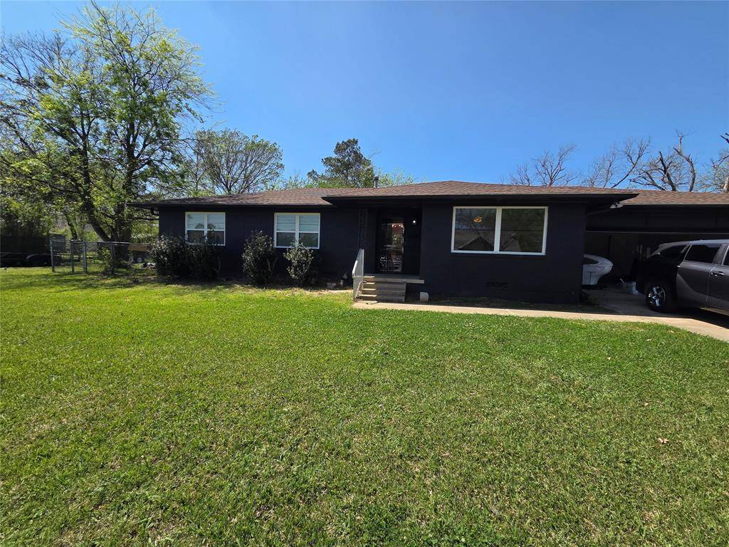 501 White Street, Whitesboro, TX 76273