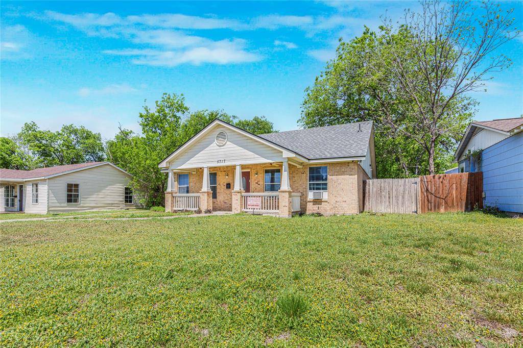 5717 Madge Place, Haltom City, TX 76117