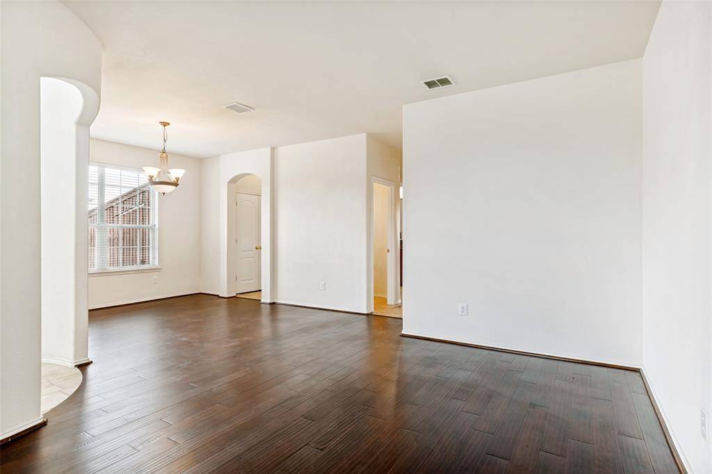 1926 Rustic Creek Drive, Garland, TX 75040