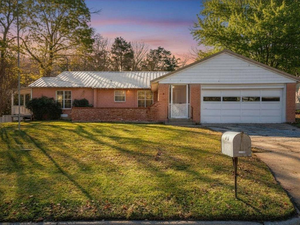 175 E Elm Street, Canton, TX 75103